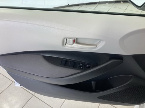 Used 2023 Toyota Corolla LE image 11