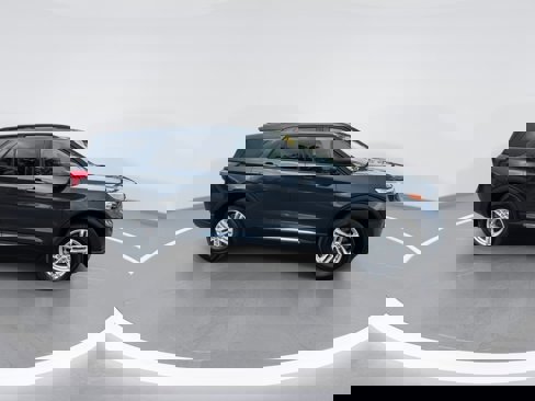 Used 2022 Ford Explorer XLT image 24