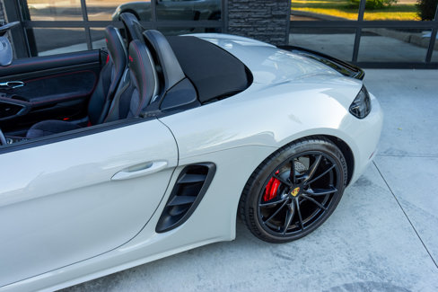 Used 2018 Porsche 718 Boxster GTS image 6