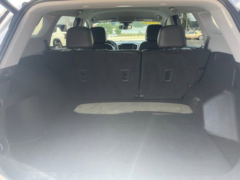 Used 2022 GMC Terrain SLT image 24