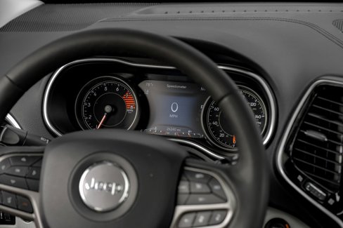 Used 2021 Jeep Cherokee Limited image 29