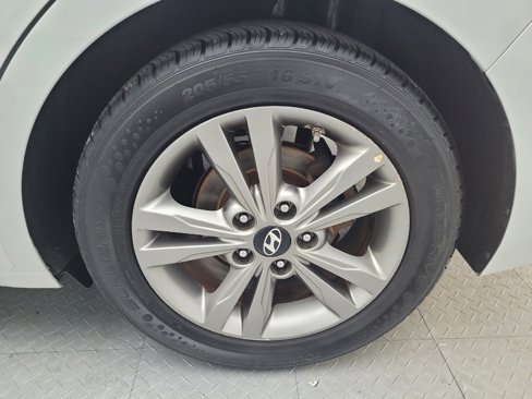 Used 2018 Hyundai Elantra SEL image 31
