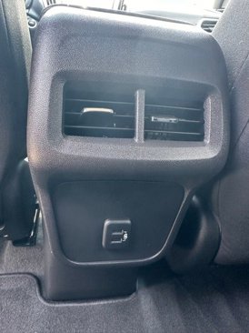 Used 2024 Chevrolet Equinox LT image 17