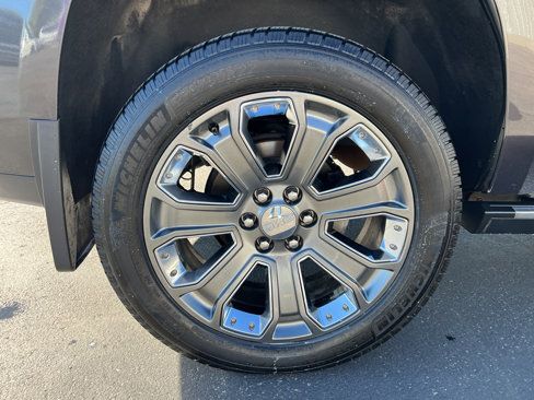 Used 2015 GMC Yukon Denali w/ Premium Package image 14