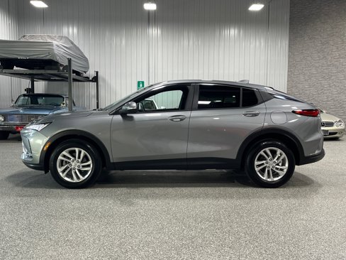 Certified 2024 Buick Envista Preferred w/ Convenience I Package image 2