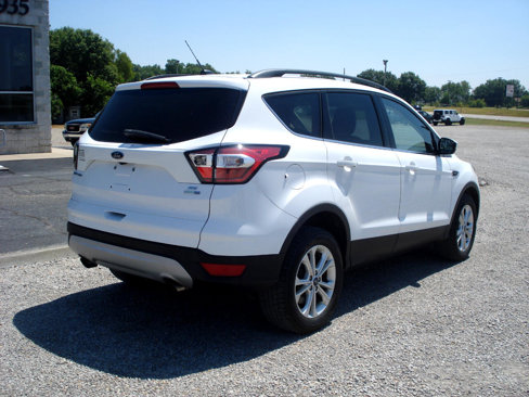 Used 2018 Ford Escape SE image 8