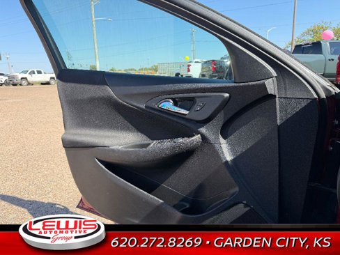 Used 2024 Chevrolet Malibu LT image 12
