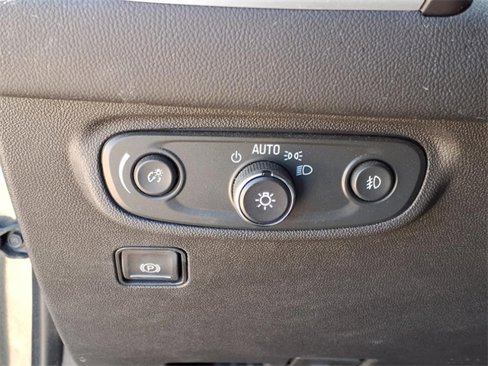 Used 2021 GMC Terrain SLT image 16