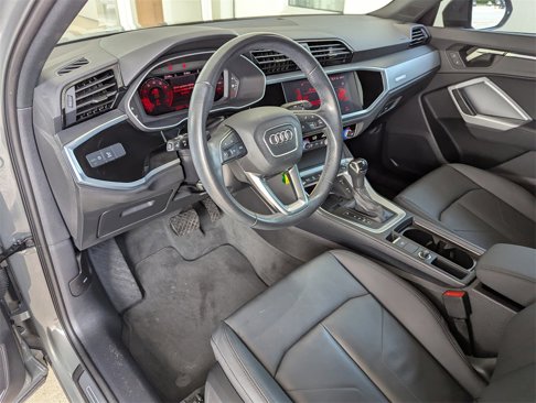 Used 2022 Audi Q3 2.0T Premium Plus image 11