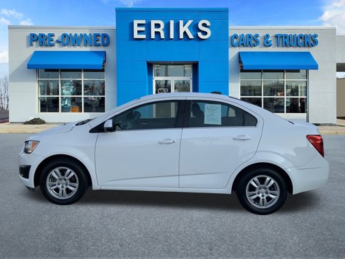 Used 2015 Chevrolet Sonic LT image 1