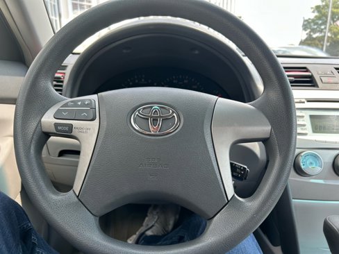 Used 2009 Toyota Camry LE image 11