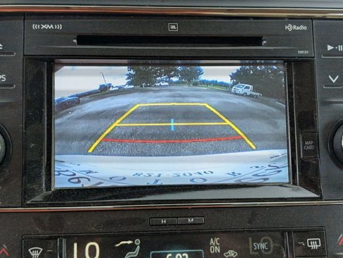 Used 2017 Toyota Avalon Limited image 25