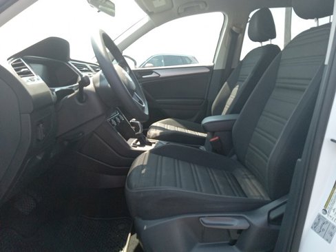 Used 2022 Volkswagen Tiguan S image 27