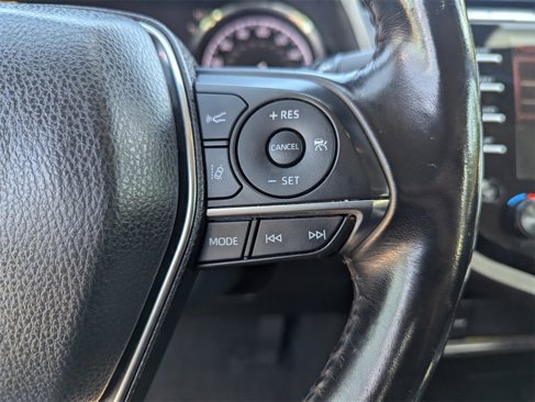 Used 2019 Toyota Camry XLE image 30