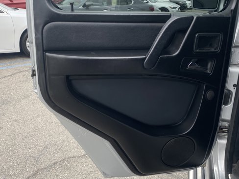 Used 2011 Mercedes-Benz G 550 image 13