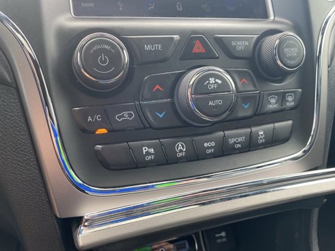 Certified 2018 Jeep Grand Cherokee Altitude image 25