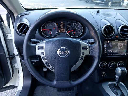 Used 2013 Nissan Rogue SV w/ Premium Pkg image 23