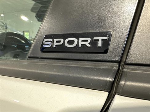 Used 2024 Volkswagen Jetta Sport image 11