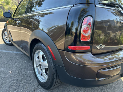 Used 2011 MINI Cooper Clubman w/ Premium Pkg image 31