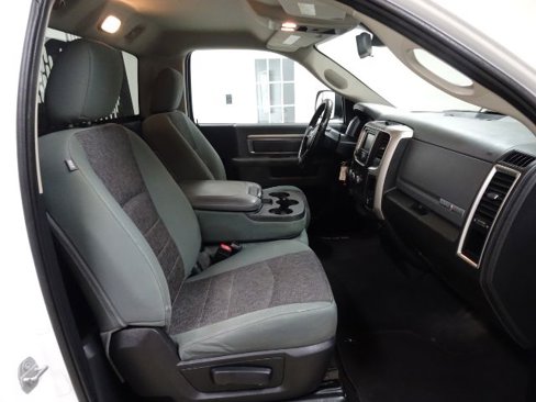 Used 2016 RAM 1500 Lone Star image 31