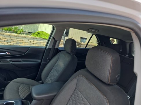 Used 2018 Chevrolet Equinox LT image 20