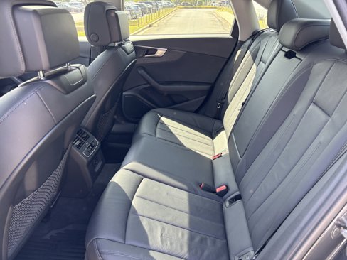 Used 2019 Audi A4 2.0T Premium image 34