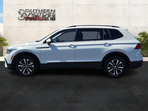 Used 2024 Volkswagen Tiguan S image 2