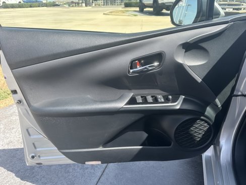 Used 2019 Toyota Prius L Eco image 8