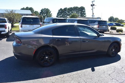 Used 2022 Dodge Charger SXT image 4