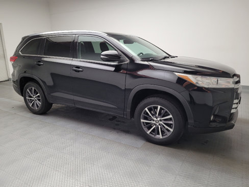 Used 2017 Toyota Highlander XLE image 11