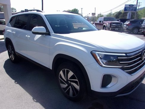 Used 2024 Volkswagen Atlas SE image 10