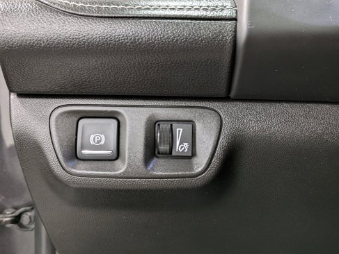 Used 2017 GMC Acadia SLT image 19