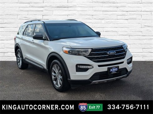 Used 2021 Ford Explorer XLT w/ Equipment Group 202A image 3
