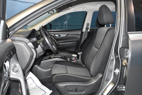 Used 2020 Nissan Rogue SV w/ Premium Package image 7