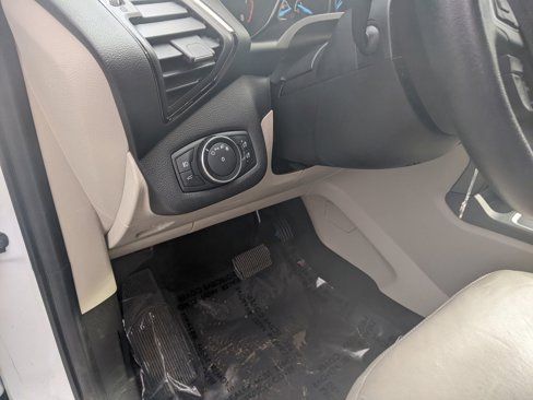 Used 2018 Ford Escape SEL image 17