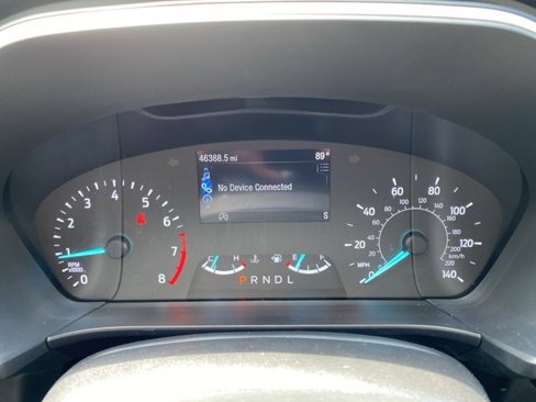 Used 2022 Ford Escape SE w/ SE Sport Appearance Package image 7