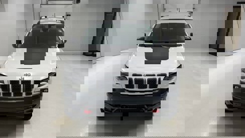 Used 2022 Jeep Cherokee Trailhawk image 3