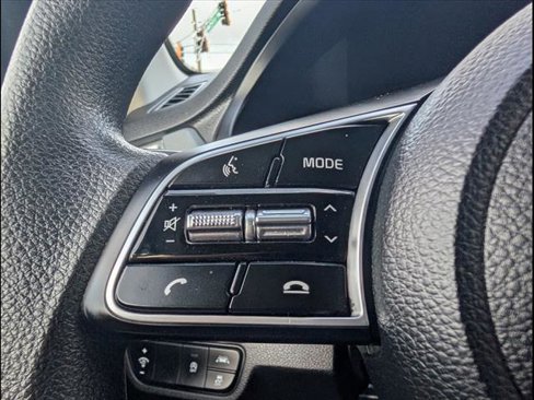 Used 2022 Kia Seltos LX image 12