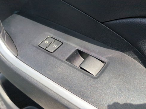 Used 2021 Toyota RAV4 LE image 39