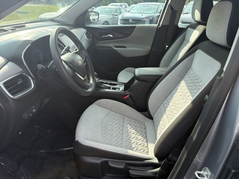 Used 2023 Chevrolet Equinox LS image 11