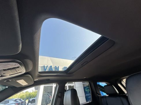 Used 2019 Jeep Grand Cherokee Limited image 19