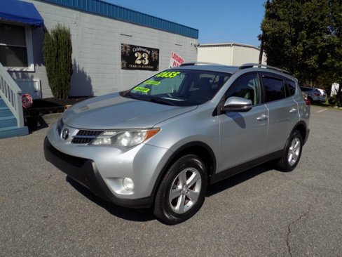 Used 2013 Toyota RAV4 XLE image 2