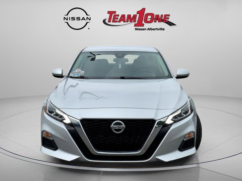 Used 2022 Nissan Altima 2.5 SV image 2