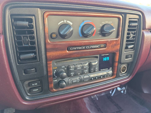 Used 1996 Chevrolet Impala SS image 25