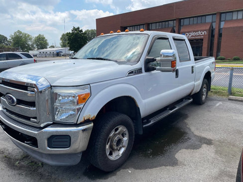 Used 2011 Ford F250 XLT w/ XLT Interior Pkg image 2