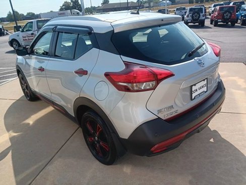 Used 2020 Nissan Kicks SV image 4
