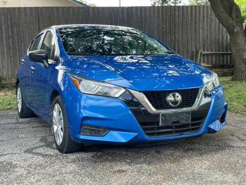Used 2020 Nissan Versa S image 2