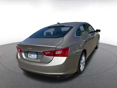 Used 2024 Chevrolet Malibu LT image 14