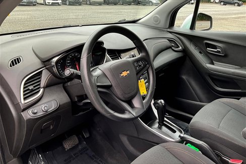 Used 2019 Chevrolet Trax LS image 15