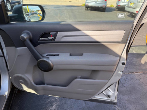 Used 2011 Honda CR-V LX image 53